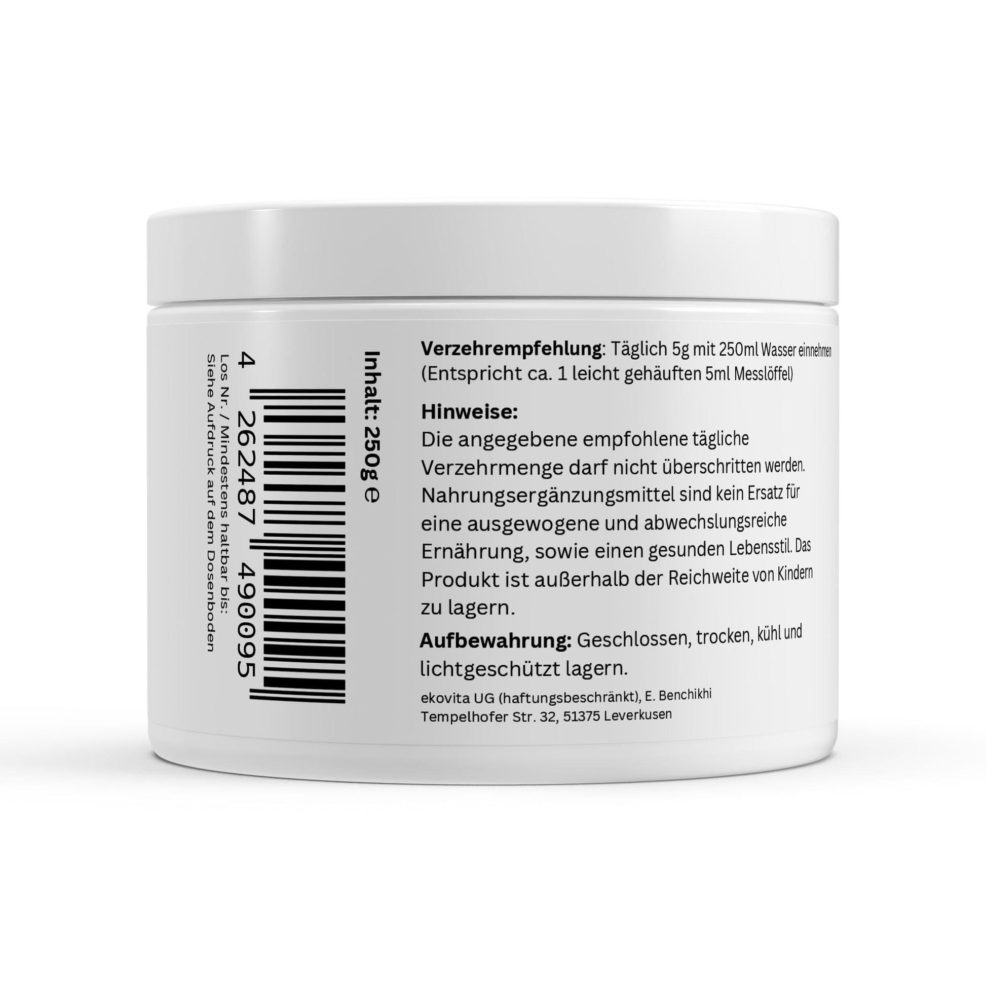 Zubereitung eines Smoothies mit Taurin Pulver, das als Aminosäure-Energiebooster dient.