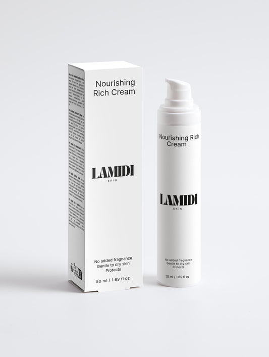 Premium ekovita Nourishing Rich Cream in einem eleganten Tiegel für trockene Haut von Lamidibeauty.