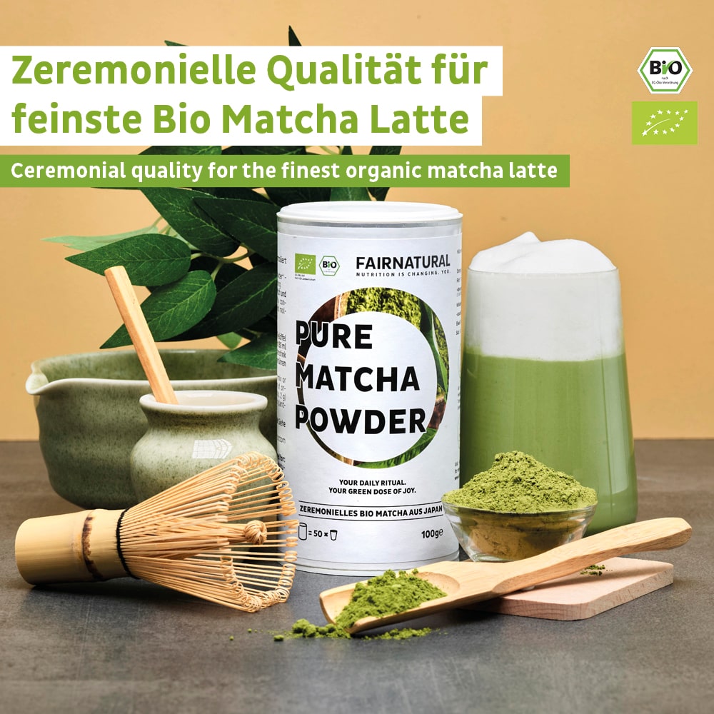 Ökologisches Matcha Pulver in der Verpackung, ideal für natürliche Energie und Wellness-Mischungen.