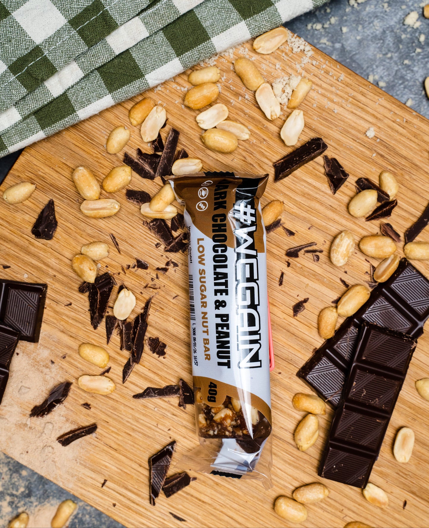 #WEGAIN Dark Chocolate & Peanut Low Sugar Nut Bar 40g - Tray a 12 Riegel