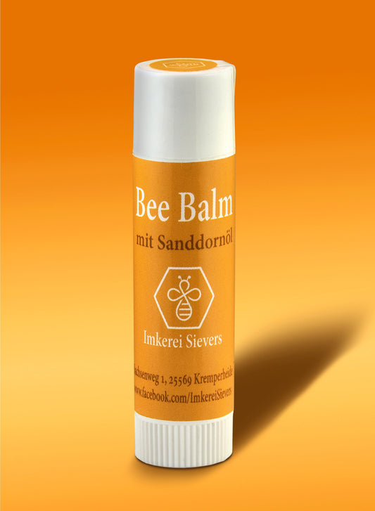 Premium Bee Balm mit Sanddornöl in einer eleganten Verpackung für natürliche Lippenpflege von Nordbienchen.