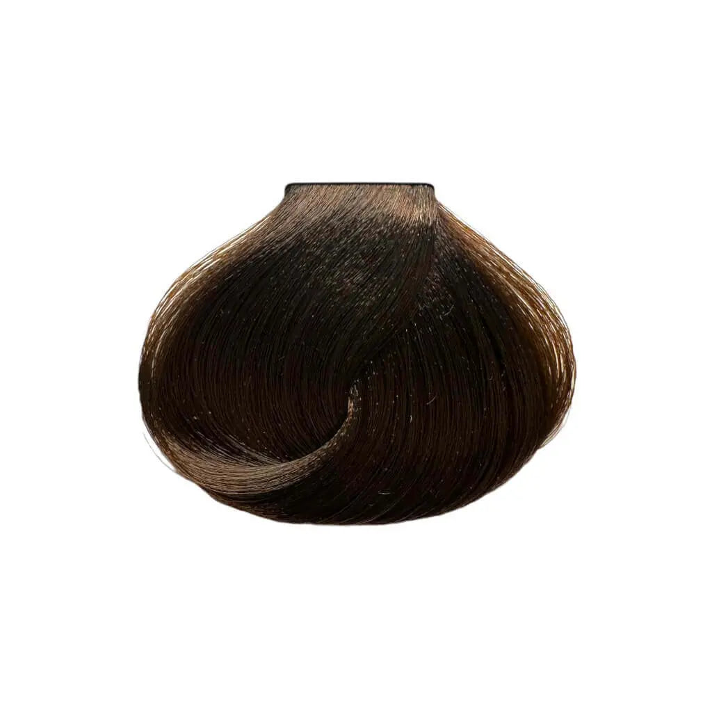 Frisches, glanzvolles Braunhaar nach Anwendung von Morfose Haarfarbe mit Arganöl.