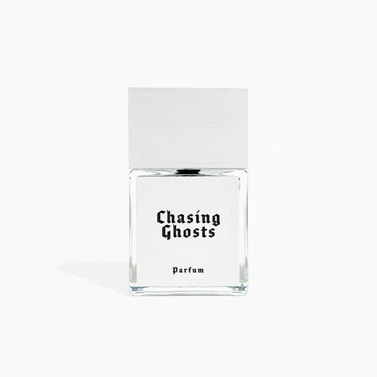 Elegante Flasche des Premium Parfums Chasing Ghosts von ART BRÜT, Unisex Duft für jeden Anlass.
