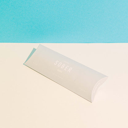 Anwendung des Ekovita Discovery Sets, das frische Aquatic Düfte perfekt für den Alltag bietet.