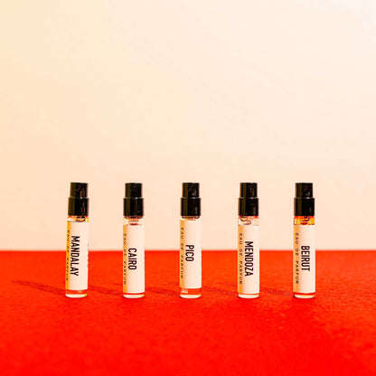 CAIRO Eau de Parfum in stilvollem Ambiente, betont den luxuriösen Charakter des ekovita Duftes.