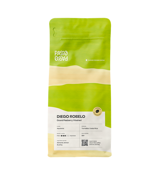 Espresso Grand Peaberry von ekovita in eleganter Verpackung für hochwertigen Kaffeegenuss