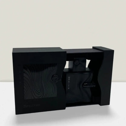 Verpackung des French Avenue Spectre Wraith Men Eau de Parfum, stilvolles Design für ein Herren Parfum.