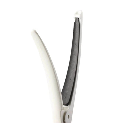 Haarclips in verschiedenen Designs, die ideal zur Pflege und für stylische Looks geeignet sind.