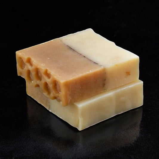 Premium Honig-Hafer Naturseife für sanfte Hautpflege, ideal für empfindliche Haut von ekovita.