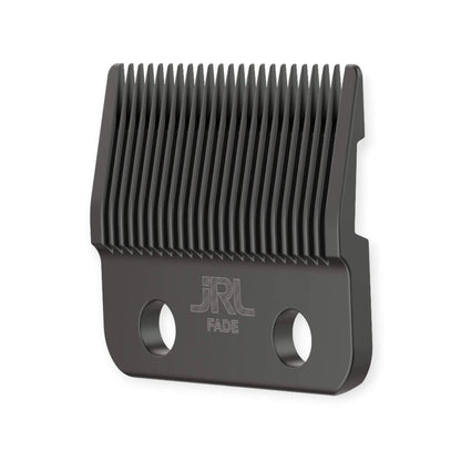 JRL FF2020C Fade Präzisionsklinge zeigt ihre robusten Materialien, geeignet für den professionellen Einsatz.