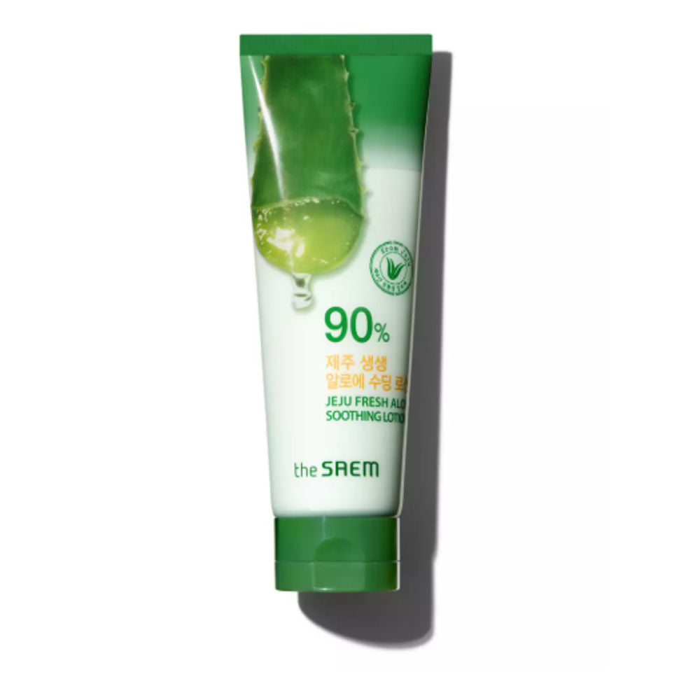 Jeju Fresh Aloe Soothing Lotion für empfindliche Haut, 250 ml, in eleganter Verpackung für optimale Feuchtigkeitspflege.