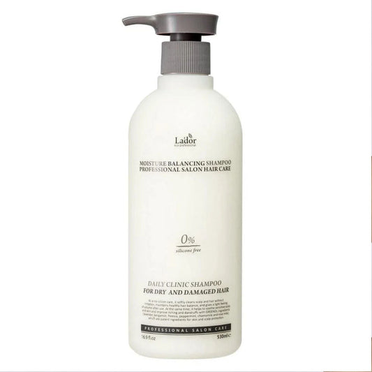 LADOR Moisture Balancing Shampoo in 530 ml Flasche, ideal für intensive Haarpflege und Feuchtigkeit.