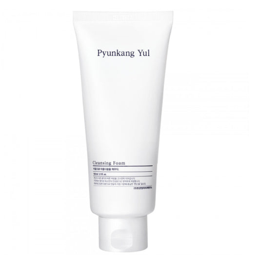 Pyunkang Yul Cleansing Foam in eleganter Verpackung, ideal für die Gesichtsreinigung mit koreanischer Kosmetik.