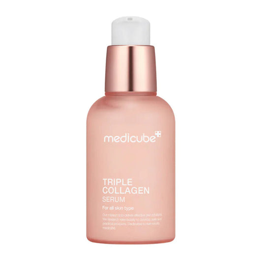 Das Medicube Triple Collagen Serum in einer eleganten Flasche, ideal zur Reduzierung feiner Linien und für mehr Hautelastizität.