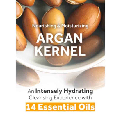 Detailansicht des ma:nyo Reinigungsöls, zeigt die Textur und natürliche Inhaltsstoffe für sanfte Hautpflege.