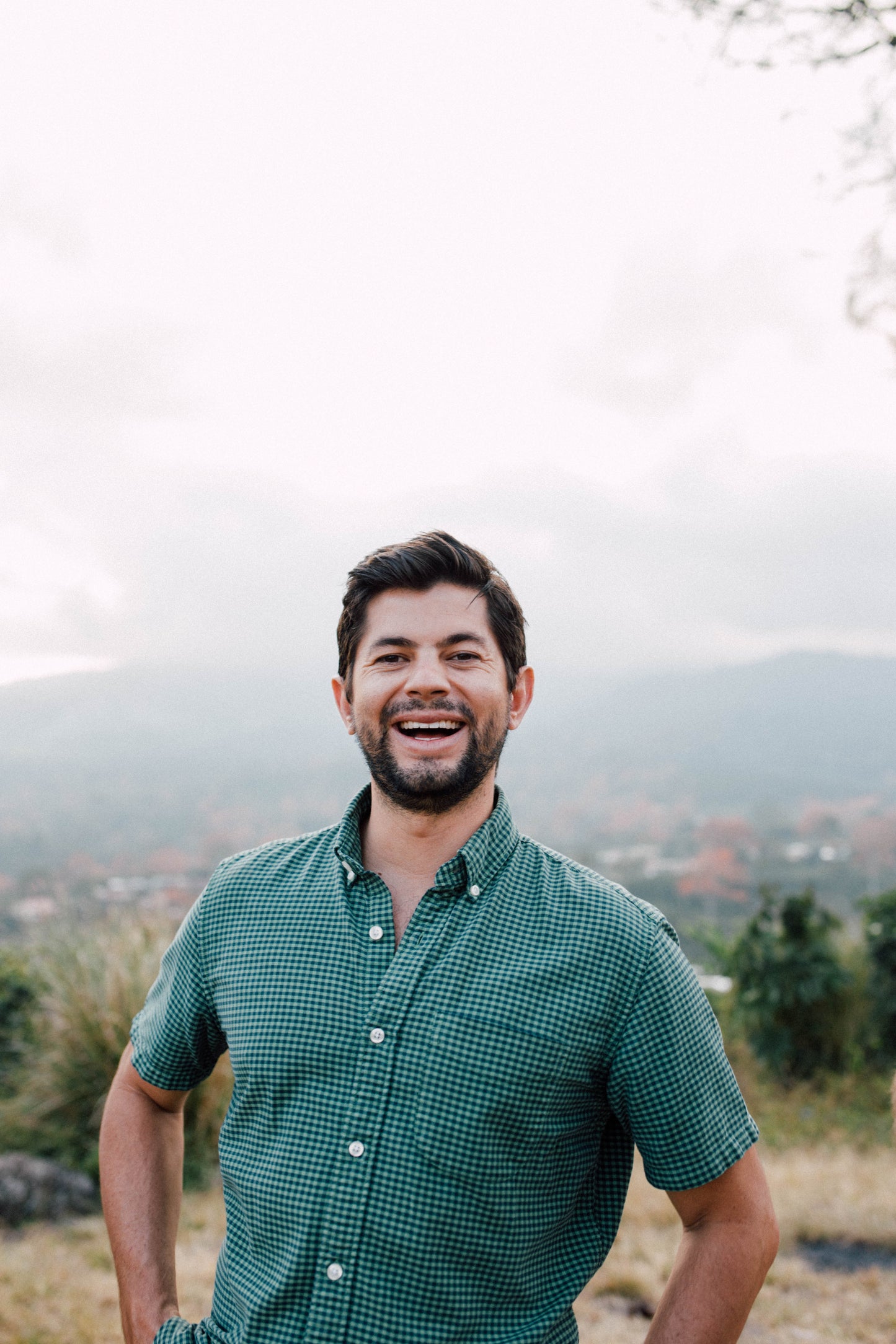 Nahaufnahme der gerösteten Kaffeebohnen des Espresso Grand Peaberry aus Costa Rica.