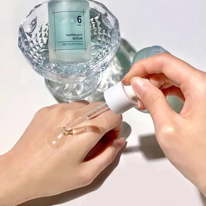 Detailansicht des Numbuzin Deep Sleep Mask Serums, ideal für entspannende nächtliche Hautpflege.