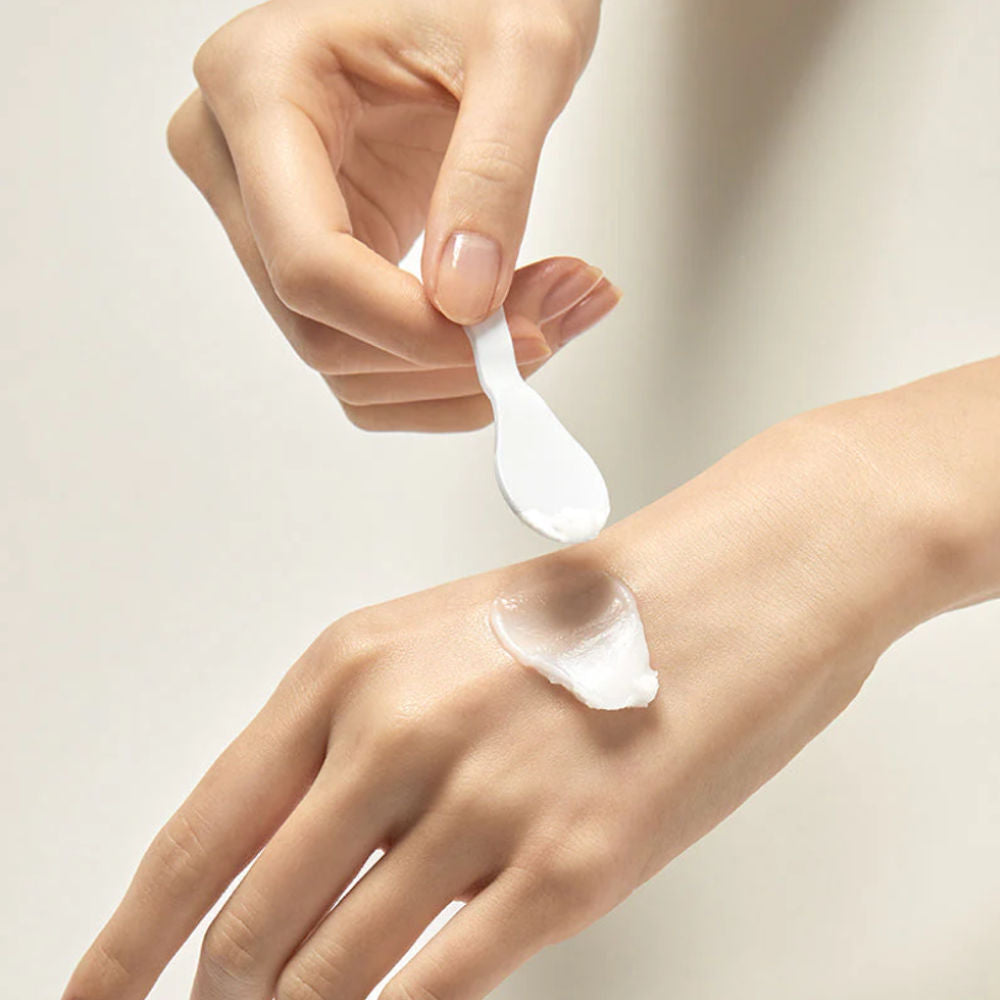 Detailansicht des NEEDLY Mild Cleansing Balms, ideal für eine gründliche und milde Reinigung.