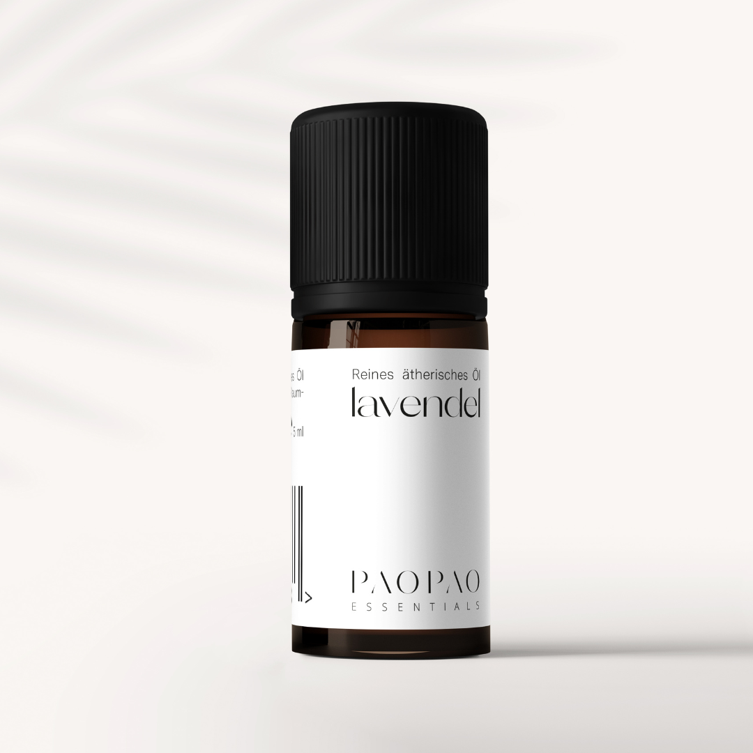 Premium Lavendel Öl in schöner Verpackung, vegan und perfekt für Aromatherapie zu Hause.