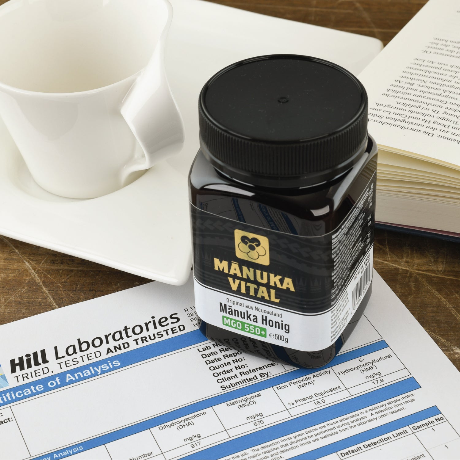 Manuka Honig wird in der Küche als gesundes Süßungsmittel verwendet, vermittelt Premium Qualität.