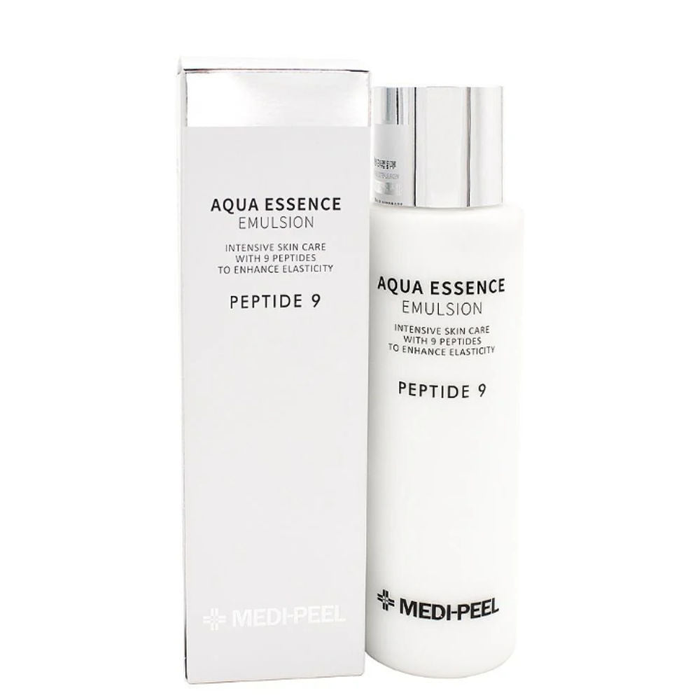 Anwendung der Peptide 9 Aqua Essence Emulsion, die Haut strafft und mit Hyaluronsäure hydratisiert.