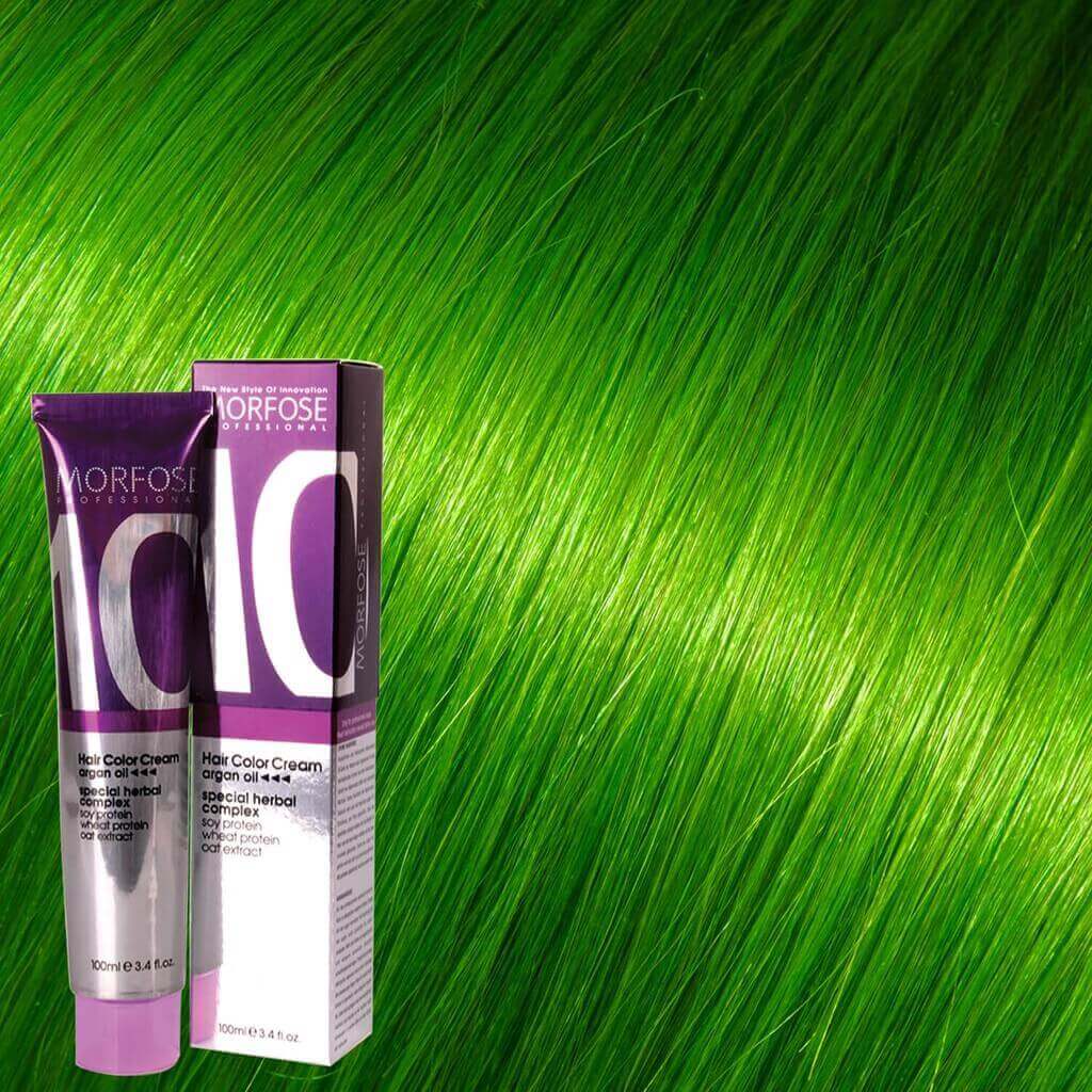 Anwendung der Morfose Haarfarbe auf frisch gewaschenem Haar, zeigt den einfachen Farbwechsel.