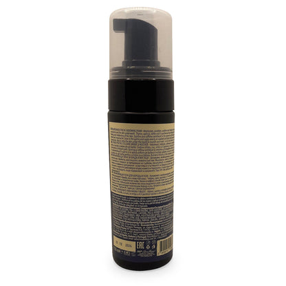 Detailaufnahme der Verpackung des Männerboxx Pflegeschaums für Bartpflege und Moustache Pflege.