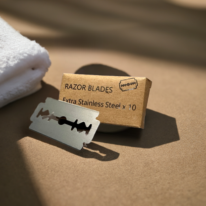 Verpackung der Männerboxx Rasierklingen, ideal für präzises Rasieren mit Rasierhobel.