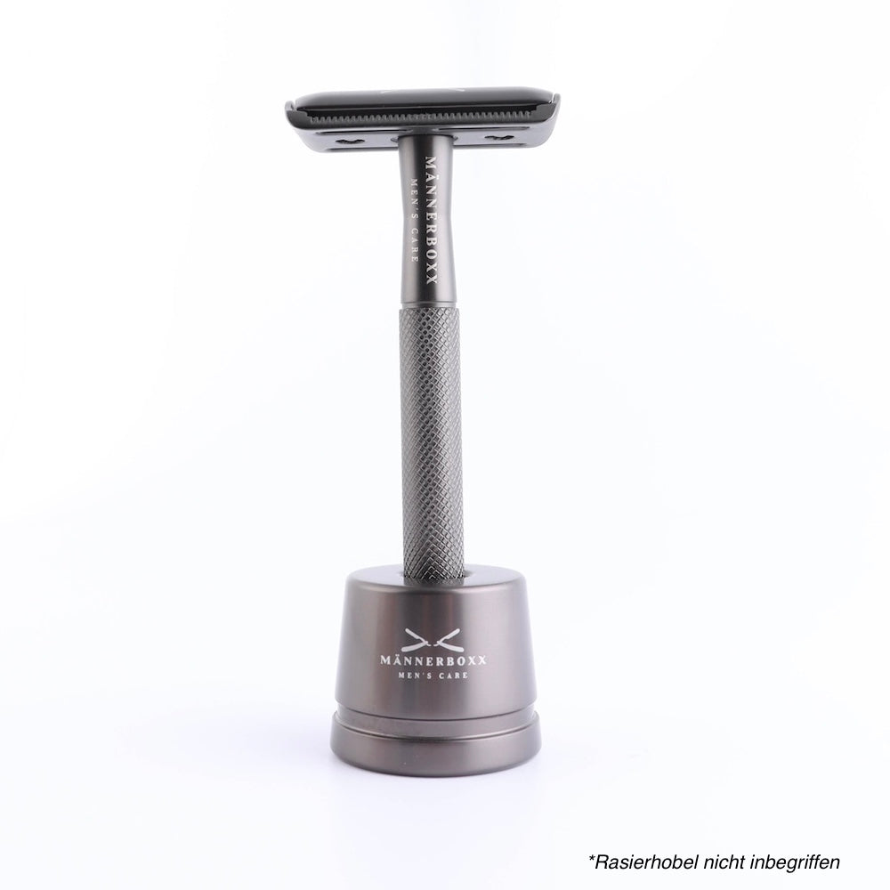 Detailaufnahme des Rasierständers für Rasierer ‚Black‘, bietet stabilen Halt und modernes Design.