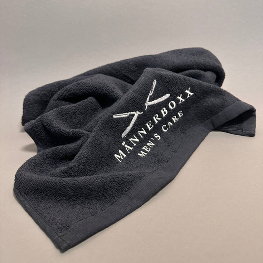 Hochwertiges Rasiertuch aus Baumwolle von Männerboxx für eine sanfte Rasur.
