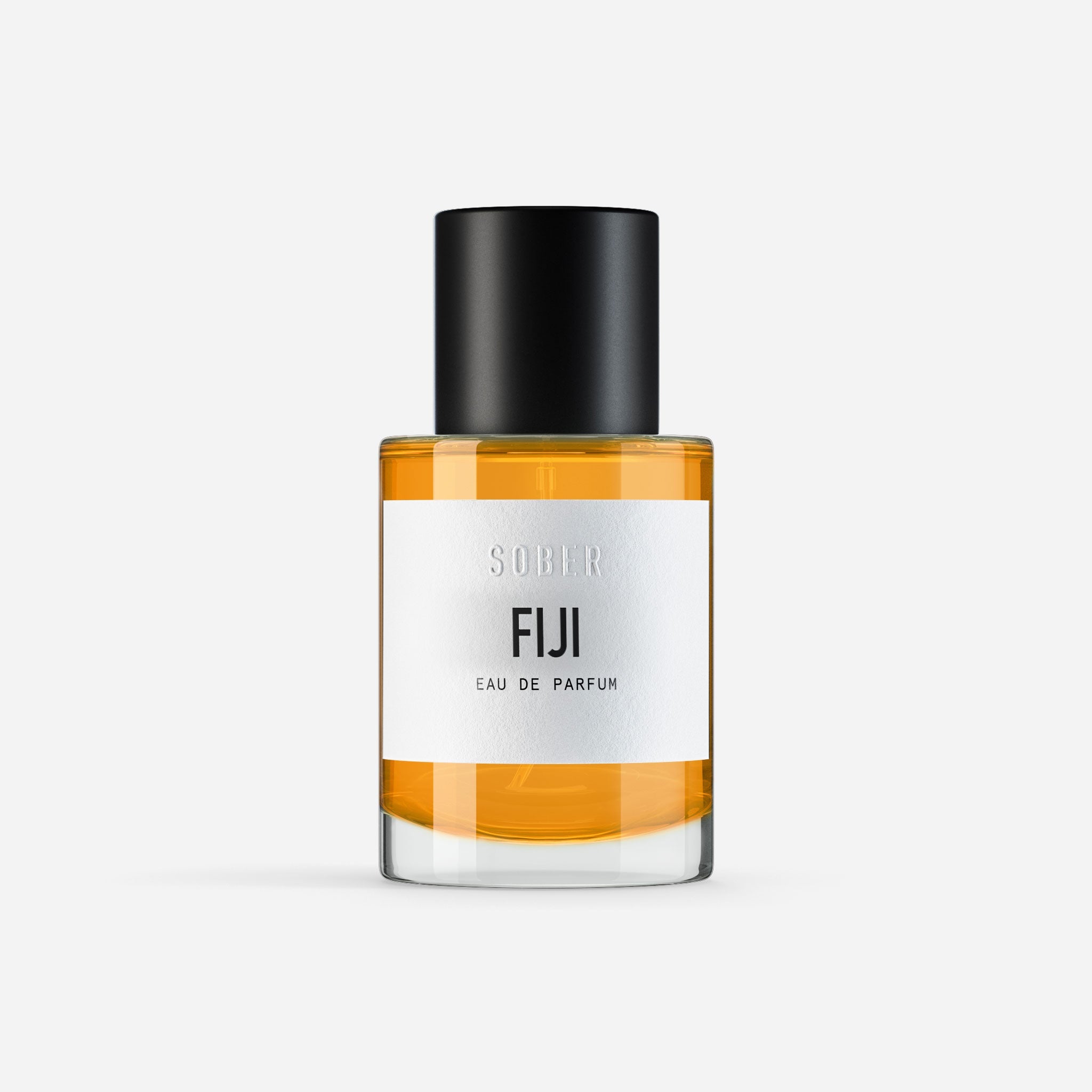 Elegante Flasche des FIJI Eau de Parfum von ekovita, ein premium Unisex Duft, vor hellem Hintergrund.