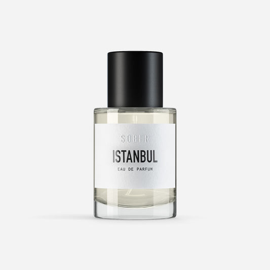 ISTANBUL Eau de Parfum flasche für ekovita, ein Premium Unisex Duft mit eleganter Form.