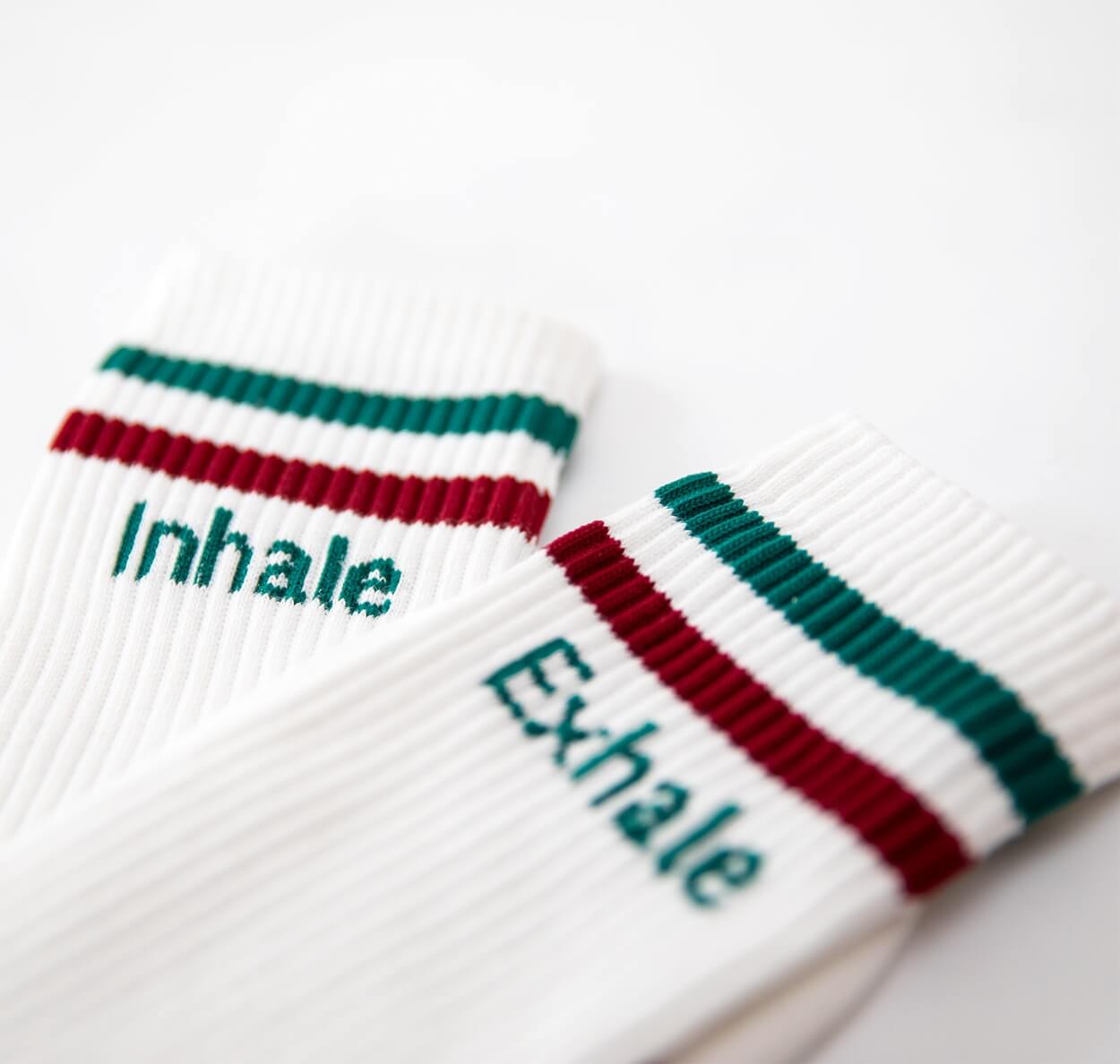 Socken mit Yoga-Motiv: Inhale Exhale | Namasté