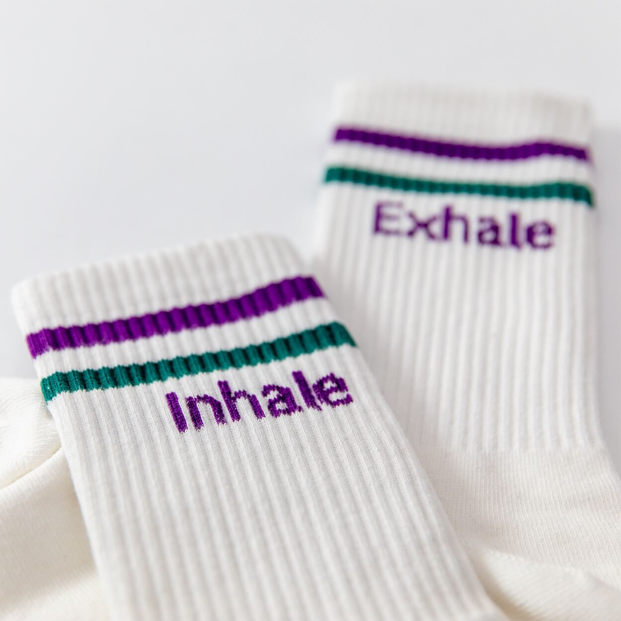 Socken mit Yoga-Motiv in 2 Varianten: Namasté Pink | Inhale Exhale