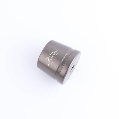 Rasierständer ‚Black‘ in der ansprechenden Verpackung, perfektes Badezimmer Zubehör für Rasierer.