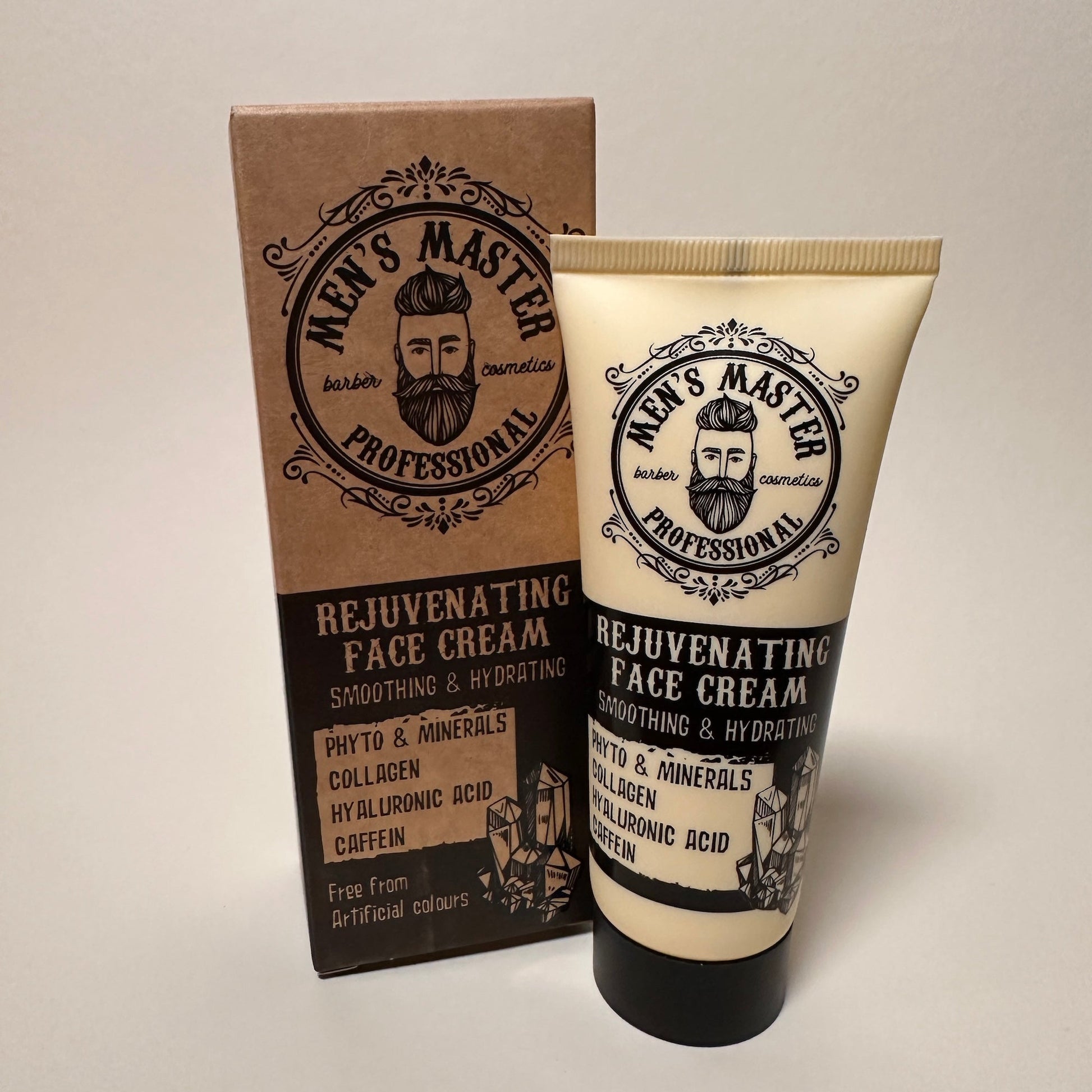 Anwendung der Hyaluron Gesichtscreme für Männer von Männerboxx, sorgt für frische und geschmeidige Haut.