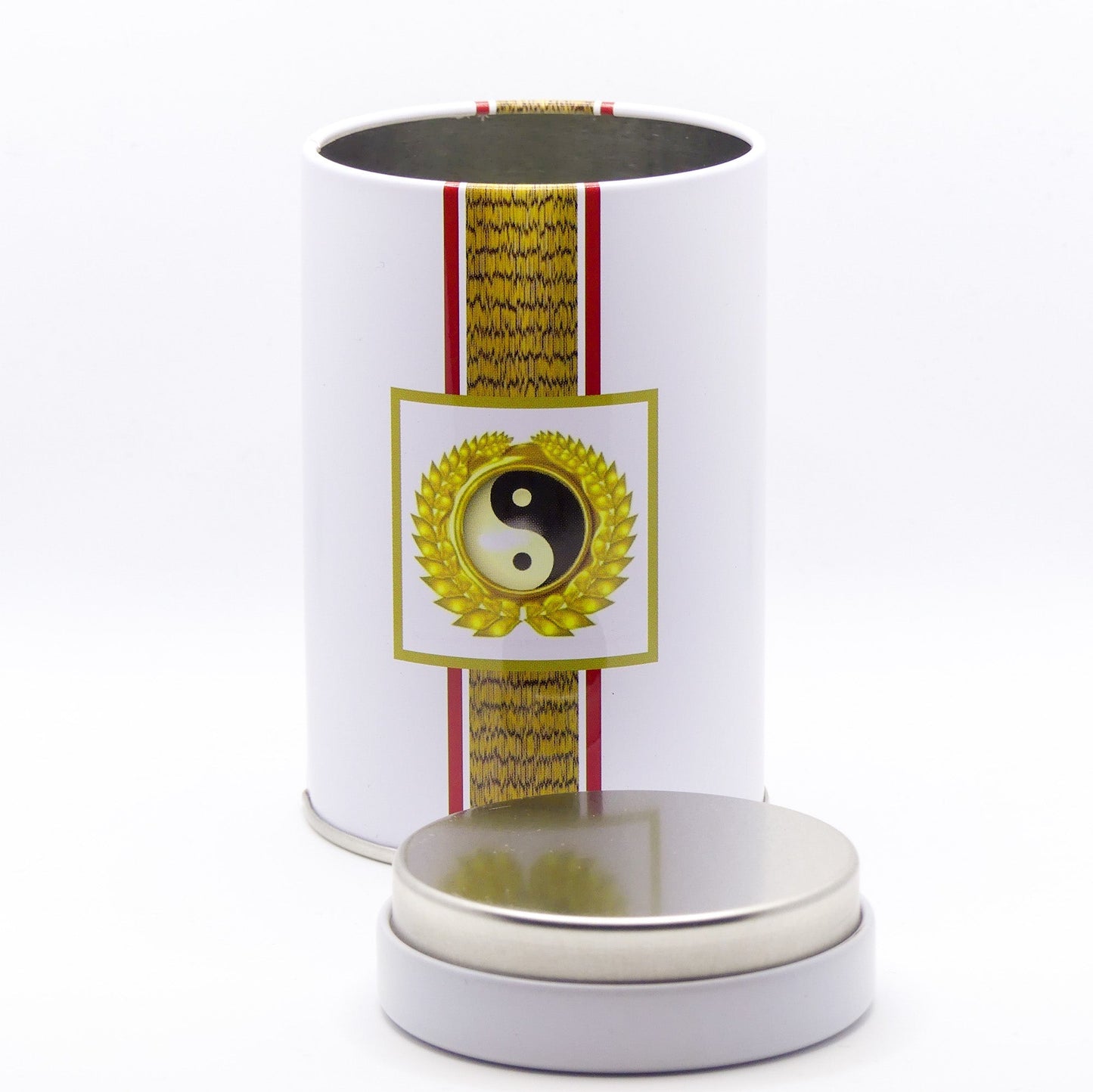 Detailansicht der Yin-Yang Teedose für Teegeschirr mit abnehmbaren Deckel für frischen Tee.