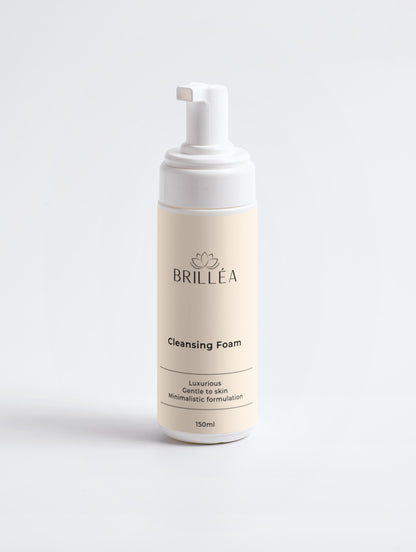 PureAura Reinigungsschaum von Brilléa in 150ml Flasche, ideal für empfindliche Haut und biologische Gesichtsreinigung.