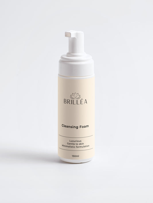 PureAura Reinigungsschaum von Brilléa in 150ml Flasche, ideal für empfindliche Haut und biologische Gesichtsreinigung.