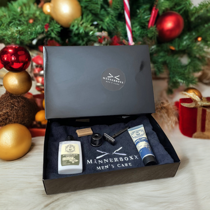 Detailaufnahme des ergonomischen Rasierhobels aus dem Männerboxx Rasierhobel-Set.