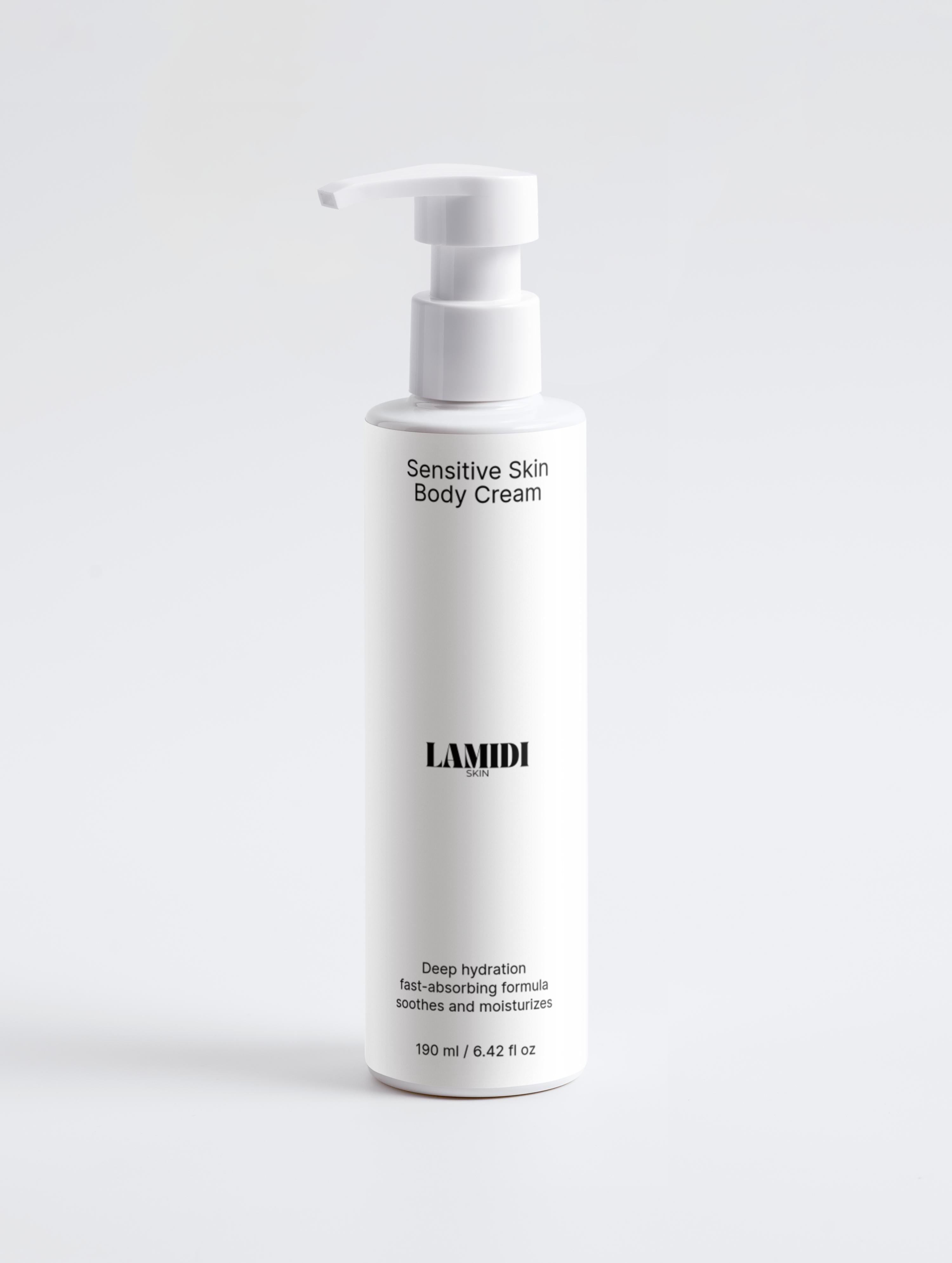 Sensitive Skin Body Cream von Lamidibeauty in eleganter Verpackung für sanfte Hautpflege.