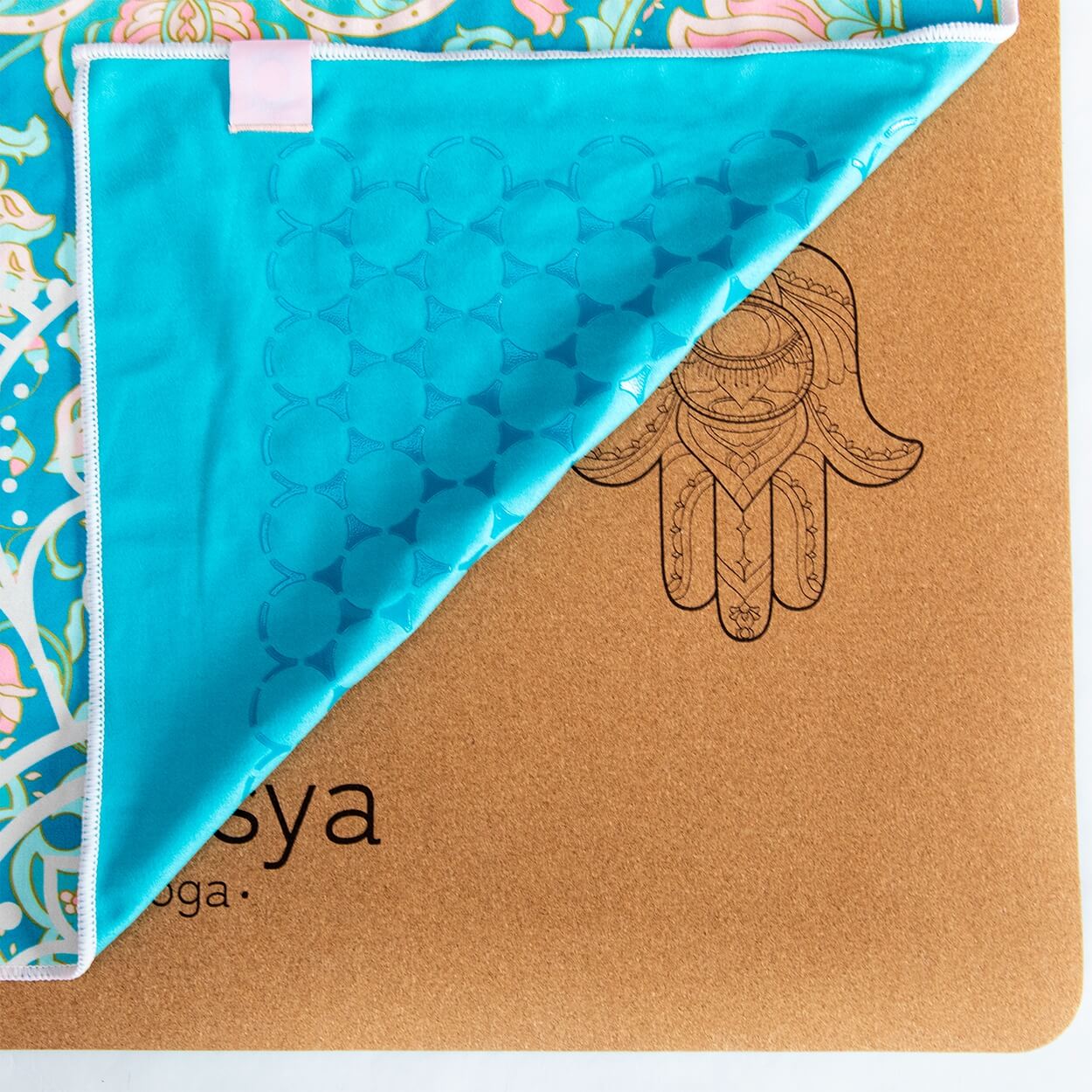 Yoga Handtuch rutschfest aus recycelter Mikrofaser & Silikon-Struktur auf der Unterseite