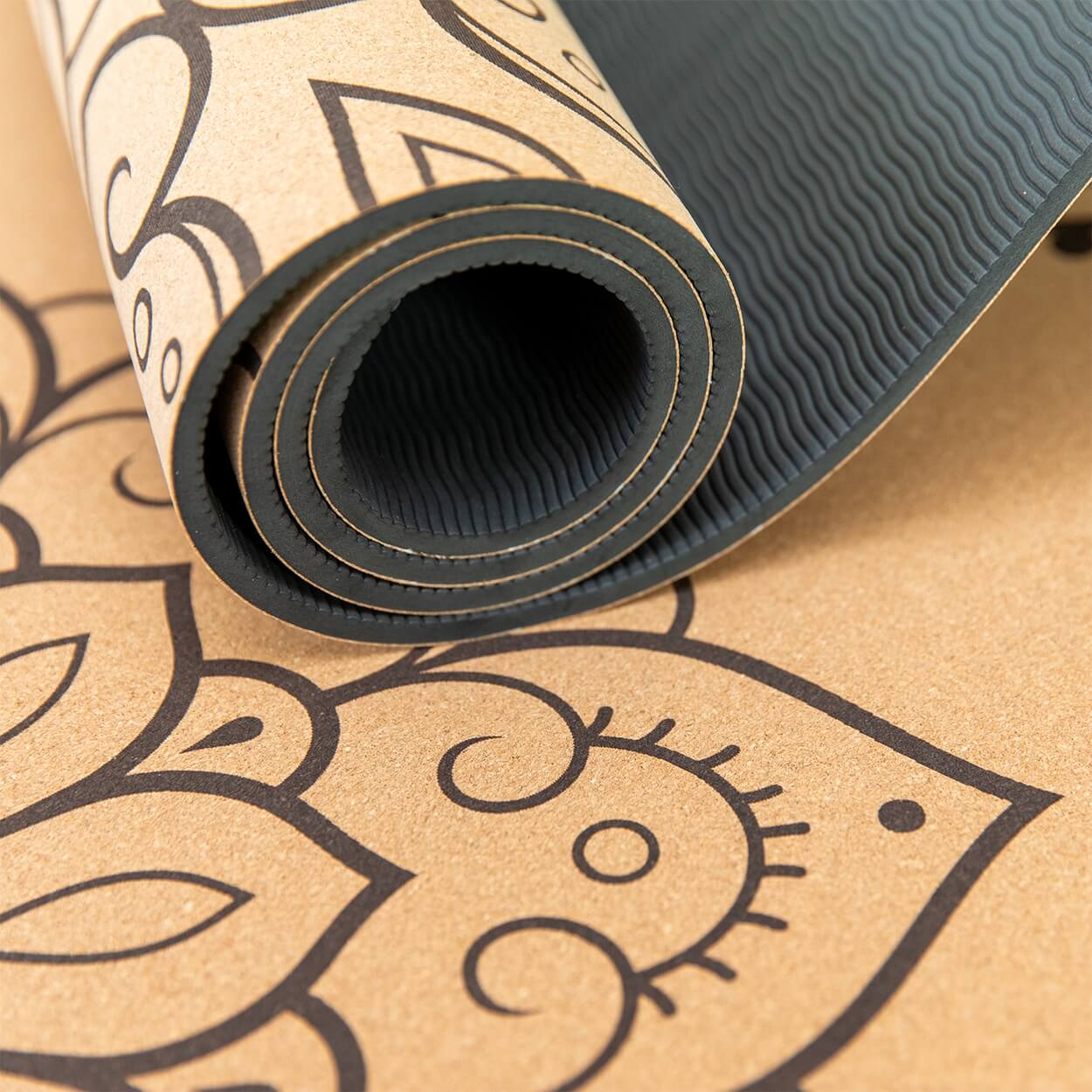 Leichte Kork Yogamatte: rutschfest, dämpfend & nachhaltig | Blume des Lebens