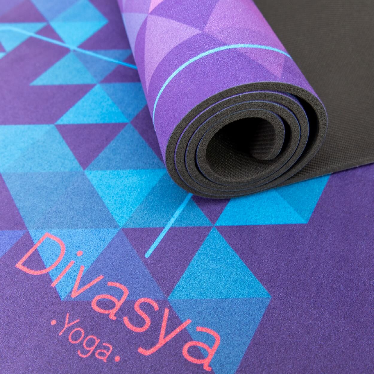 Nachhaltige Yogamatte aus Naturkautschuk & recycelter Mikrofaser Rainbow Yogi