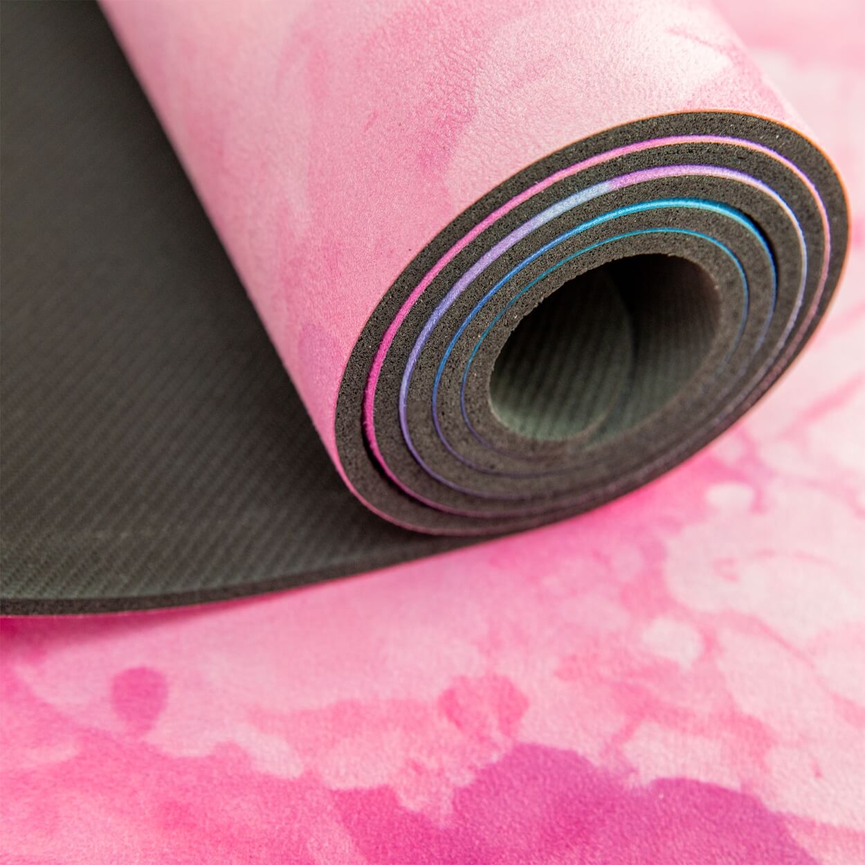 Nachhaltige Yogamatte aus Naturkautschuk & recycelter Mikrofaser Rainbow Yogi