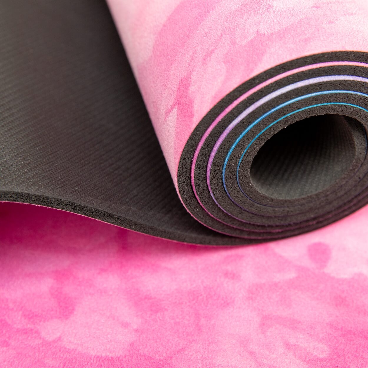 Nachhaltige Yogamatte aus Naturkautschuk & recycelter Mikrofaser Rainbow Yogi