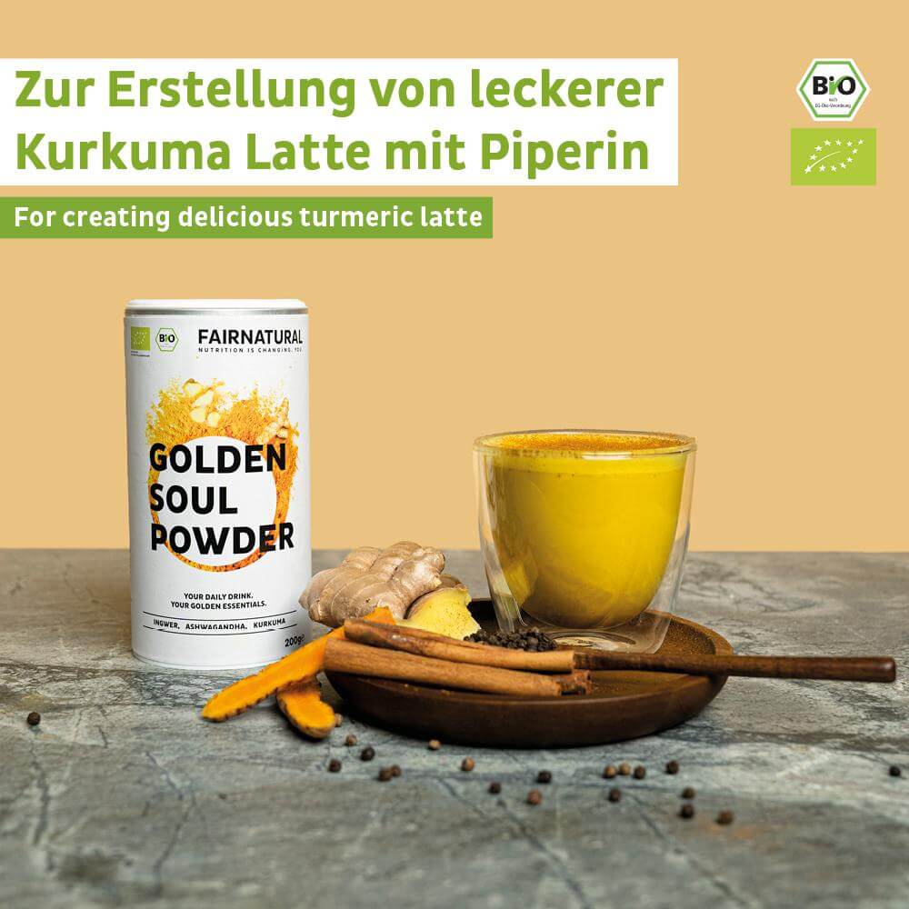 Verpackung des Bio Goldene Milch Pulvers von Fairnatural in einer umweltfreundlichen Tüte, reich an Nährstoffen