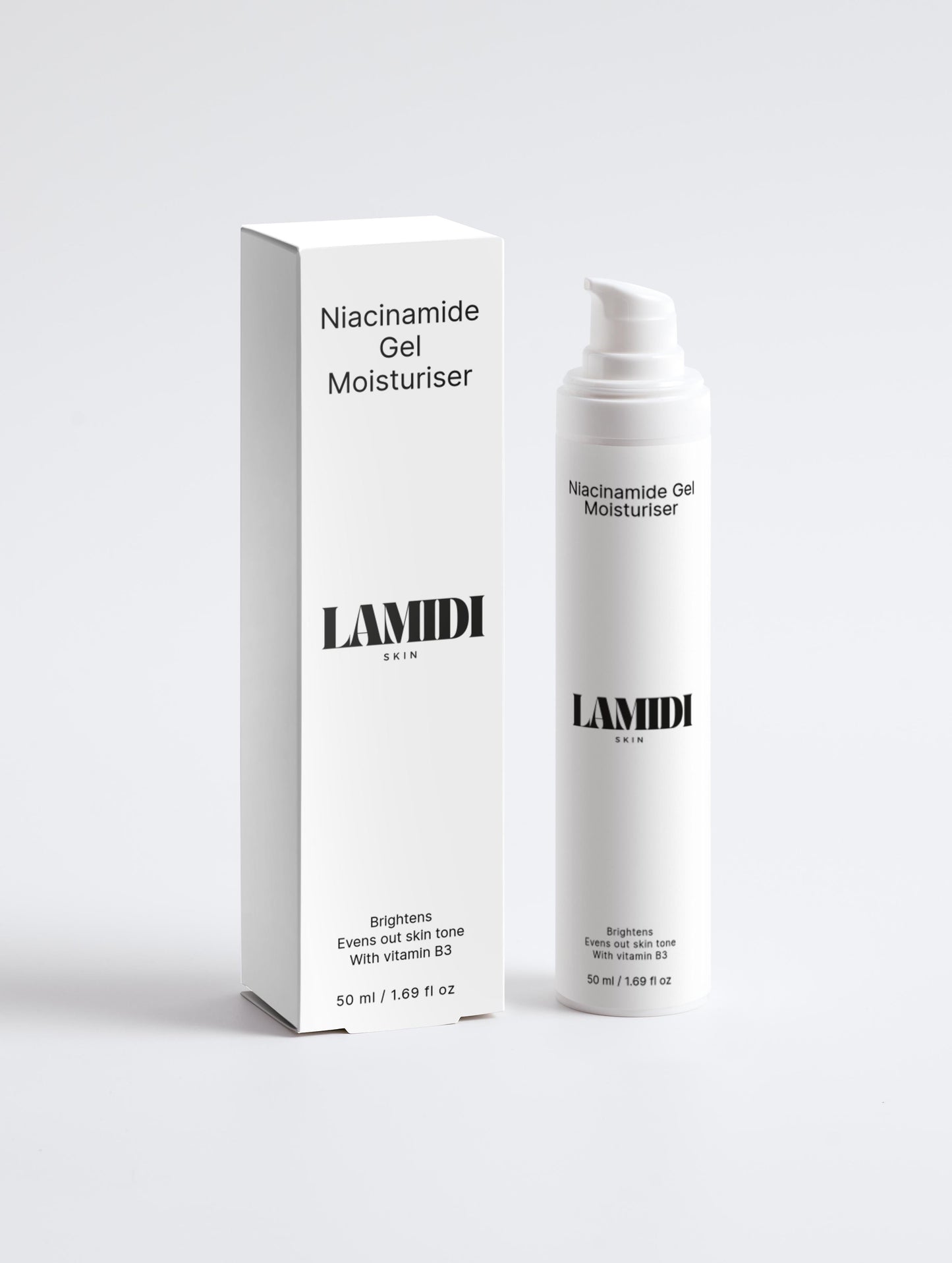 Niacinamide Gel Moisturiser von ekovita für strahlende Haut in eleganter Verpackung.