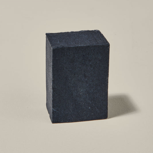 Ekovita Aktivkohle Duschseife 100g für natürliche Hautpflege und intensive Feuchtigkeit.