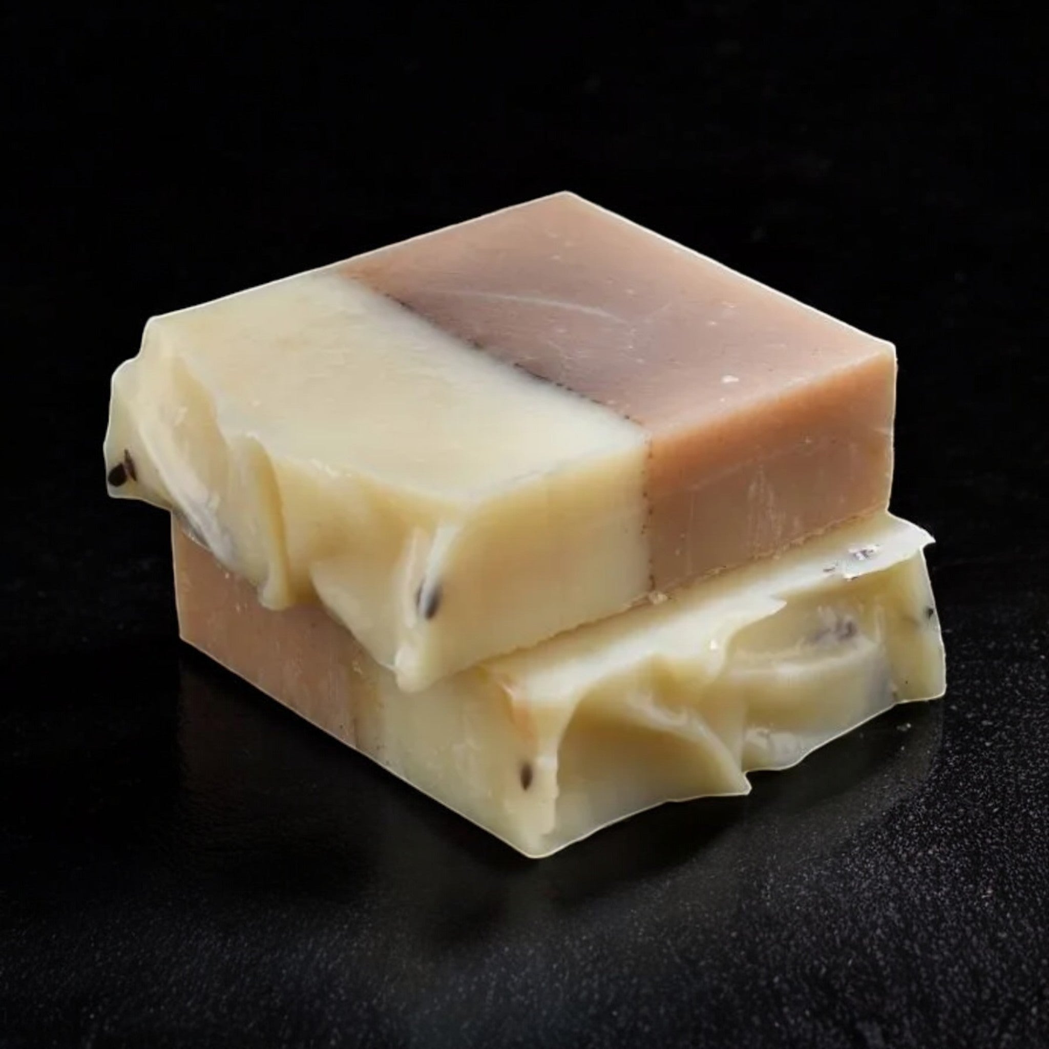Granatapfel Naturseife von ekovita, luxuriöse Hautpflege für natürliche Reinigung von SoapGuys.